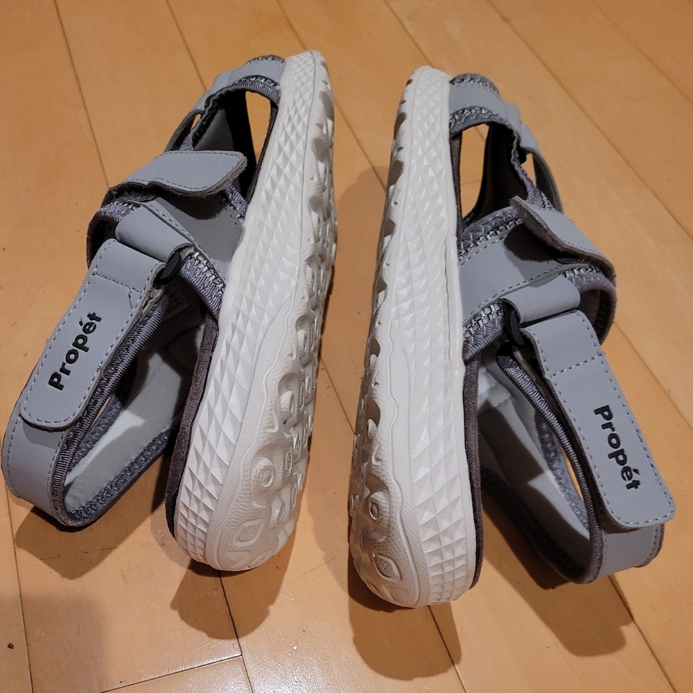 Propet Sandals - Picture 6 of 6